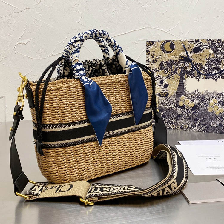 Designer Basket Bag Wicker bags women Knitting hangbag With shoulder strap Fashion cross-body purses
Designer Basket Bag Wicker bags women Knitting hangbag With shoulder strap Fashion cross-body purses
