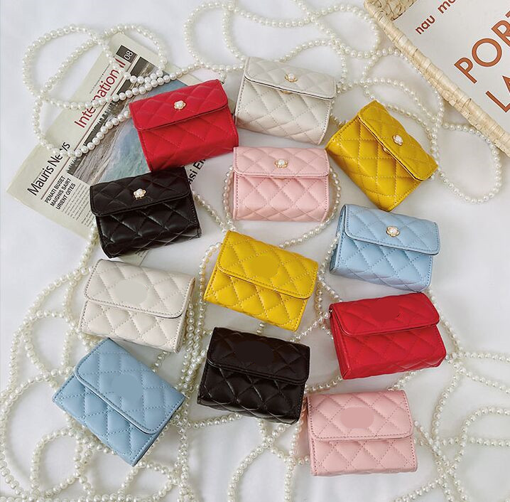 Fashion handbag fragrance wind princess pearl rhomboid embroidered line children small cross lipstick bags bag for women, 3#
Fashion handbag fragrance wind princess pearl rhomboid embroidered line children small cross lipstick bags bag for women, 3#