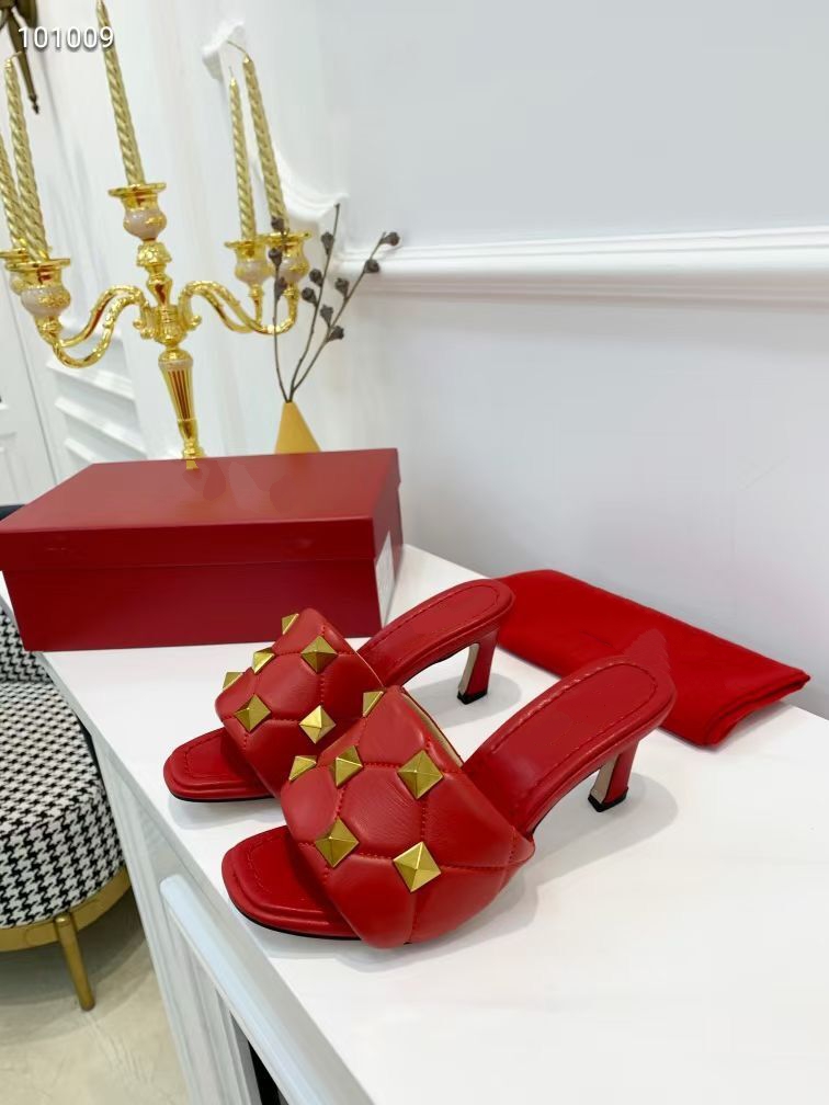 The 2021 matte leather slippers with square lips, open-toed flats for women in sizes 35-42 KJMjj0002
The 2021 matte leather slippers with square lips, open-toed flats for women in sizes 35-42 KJMjj0002