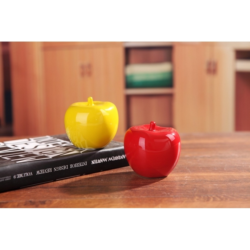 1PCS Ceramic Apple Figurines Fruit Model Miniatures Christmas Birthday Gifts Living Room Bedroom Decoration Crafts Home Decor 210811