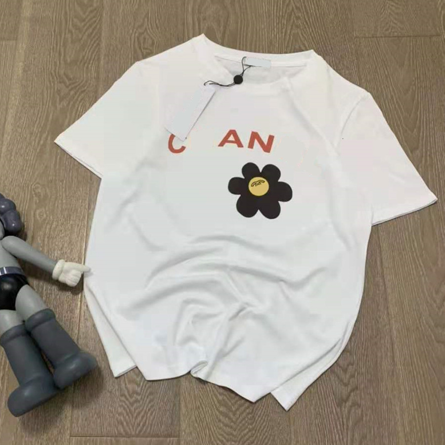 t shirt 21 spring and summer fashion br xiaoxiangjia flower printing simple lovely, age reducing, fresh leisure couple short sleeves, White
t shirt 21 spring and summer fashion br xiaoxiangjia flower printing simple lovely, age reducing, fresh leisure couple short sleeves, White