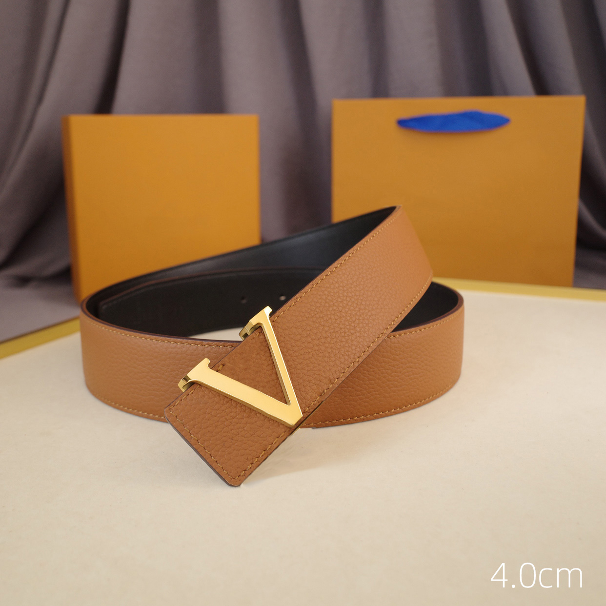 2021 Classic Letter Men Designers Belts High Quality Versatile Girdle 5 Colors Simplicity Fashion Belt Women Luxurys Designers Belts Trend, Black;brown
2021 Classic Letter Men Designers Belts High Quality Versatile Girdle 5 Colors Simplicity Fashion Belt Women Luxurys Designers Belts Trend, Black;brown