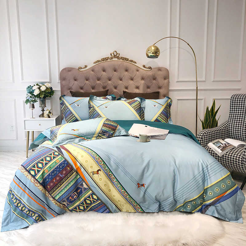 High end 100 thread count cotton printed four piece long staple cotton quilt cover 1.8m bedding
High end 100 thread count cotton printed four piece long staple cotton quilt cover 1.8m bedding
