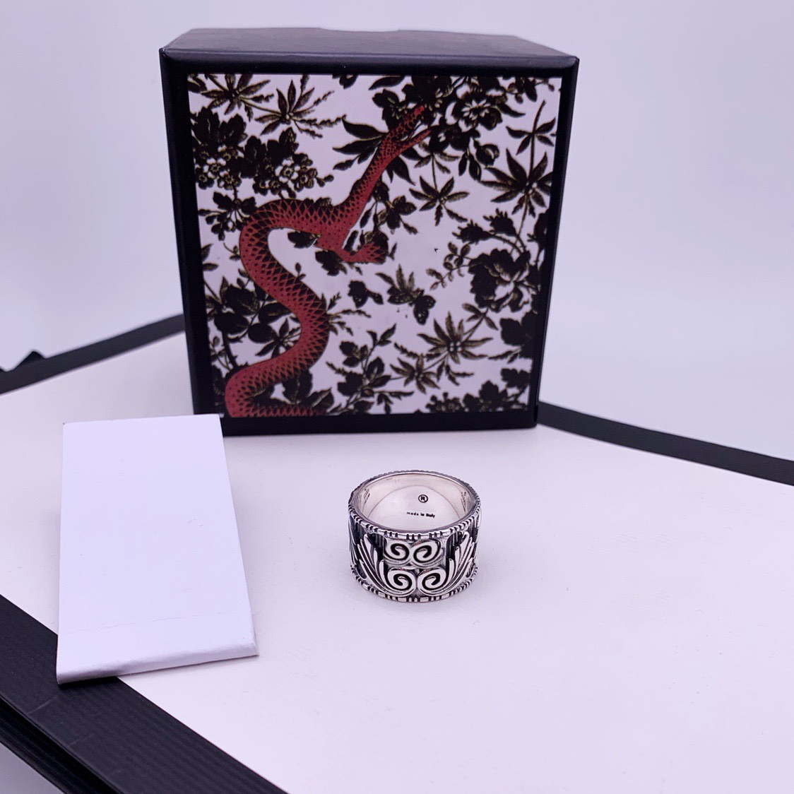Top S925 Sterling Silver Ring Stones Quality Man and Woman Rings Fashion Jewelry Supply
Top S925 Sterling Silver Ring Stones Quality Man and Woman Rings Fashion Jewelry Supply
