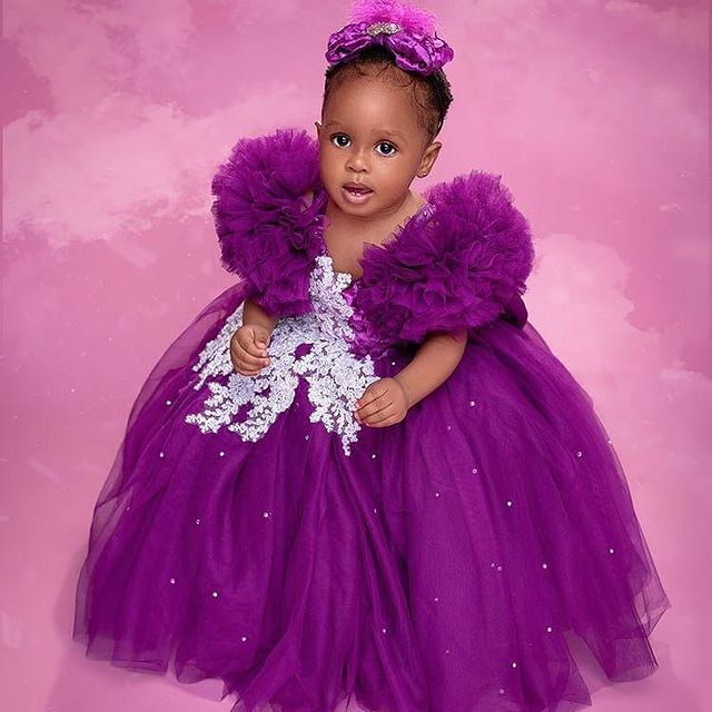 2021 Purple Lace Crystals Flower Girl Dresses Ball Gown Tulle Elegant Lilttle Kids Birthday Pageant Weddding Gowns, White
2021 Purple Lace Crystals Flower Girl Dresses Ball Gown Tulle Elegant Lilttle Kids Birthday Pageant Weddding Gowns, White