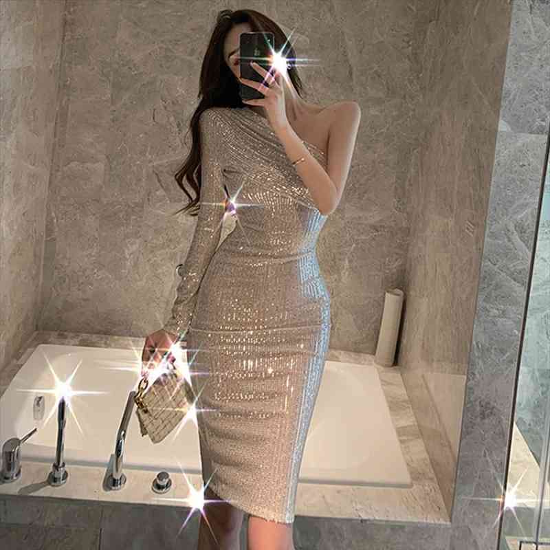 Sexy One Shoulder Sequined Womens Dresses Midi Autumn Slash Neck Long Sleeve Silver Party Runway Fashion Women Elegant, Black;gray
Sexy One Shoulder Sequined Womens Dresses Midi Autumn Slash Neck Long Sleeve Silver Party Runway Fashion Women Elegant, Black;gray