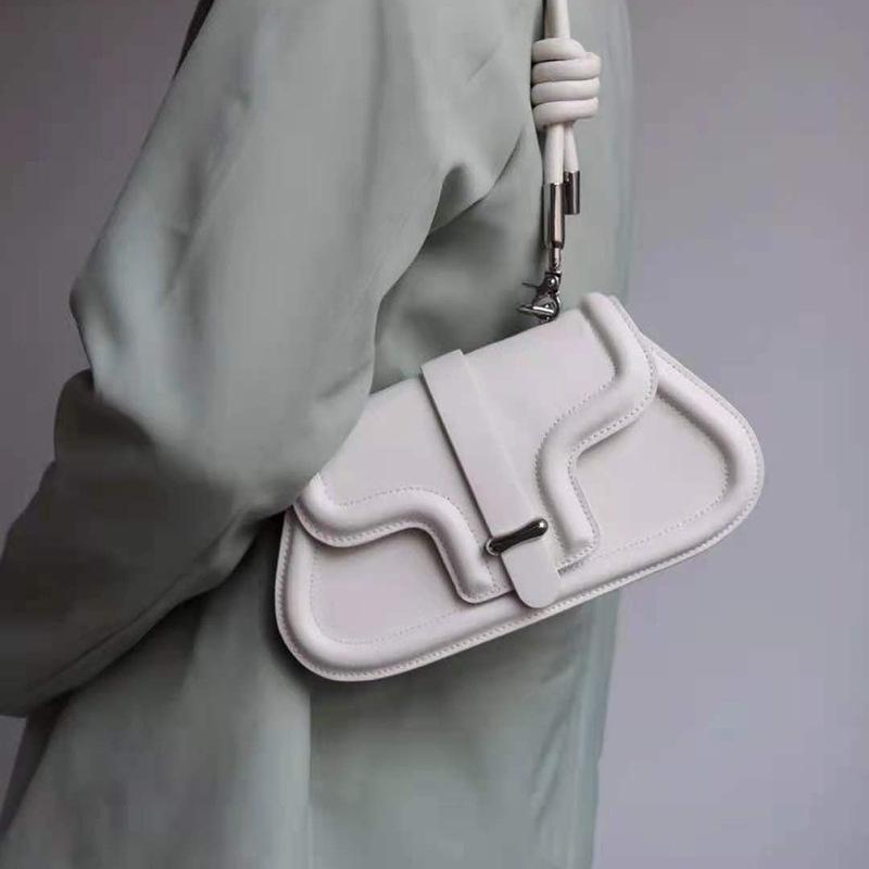 Evening Bags Niche Design Women Bag Summer Fashion Shoulder Pull Rope Knot Handbag Leisure Crossbody Messenger 1-SB-xjxznb
Evening Bags Niche Design Women Bag Summer Fashion Shoulder Pull Rope Knot Handbag Leisure Crossbody Messenger 1-SB-xjxznb