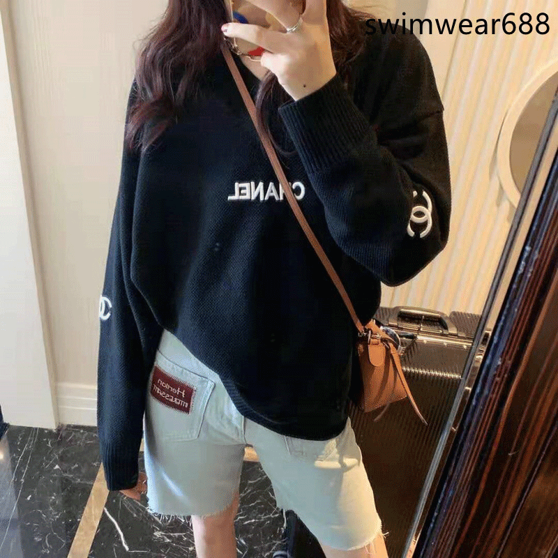 2021 pullover sweaters fashion style in autumn/winter loose and comfortable sweater for women
VUTTON, 83
2021 pullover sweaters fashion style in autumn/winter loose and comfortable sweater for women
VUTTON, 83