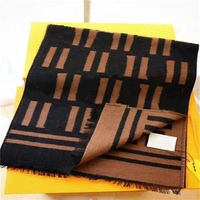 2021 Big Size Women Printed embroidery Scarf Silk Winter Print Foulard Satin Square Head Scarves Women Luxury Designer Shawls With box
2021 Big Size Women Printed embroidery Scarf Silk Winter Print Foulard Satin Square Head Scarves Women Luxury Designer Shawls With box