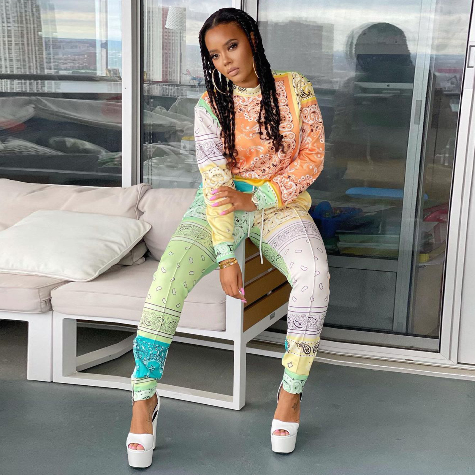 Paisley Bandanna Print 2 Two Piece Set Womens Sport Suit Long Sleeve Pullover Tops and Jogger Sweatpant Autumn Fall Clothing, Orange
Paisley Bandanna Print 2 Two Piece Set Womens Sport Suit Long Sleeve Pullover Tops and Jogger Sweatpant Autumn Fall Clothing, Orange