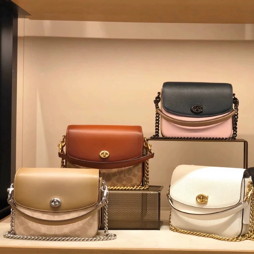 Outlet 2021 Cassie small postman's leather women's one shoulder straddle portable chain bag Storage Bags
Outlet 2021 Cassie small postman's leather women's one shoulder straddle portable chain bag Storage Bags