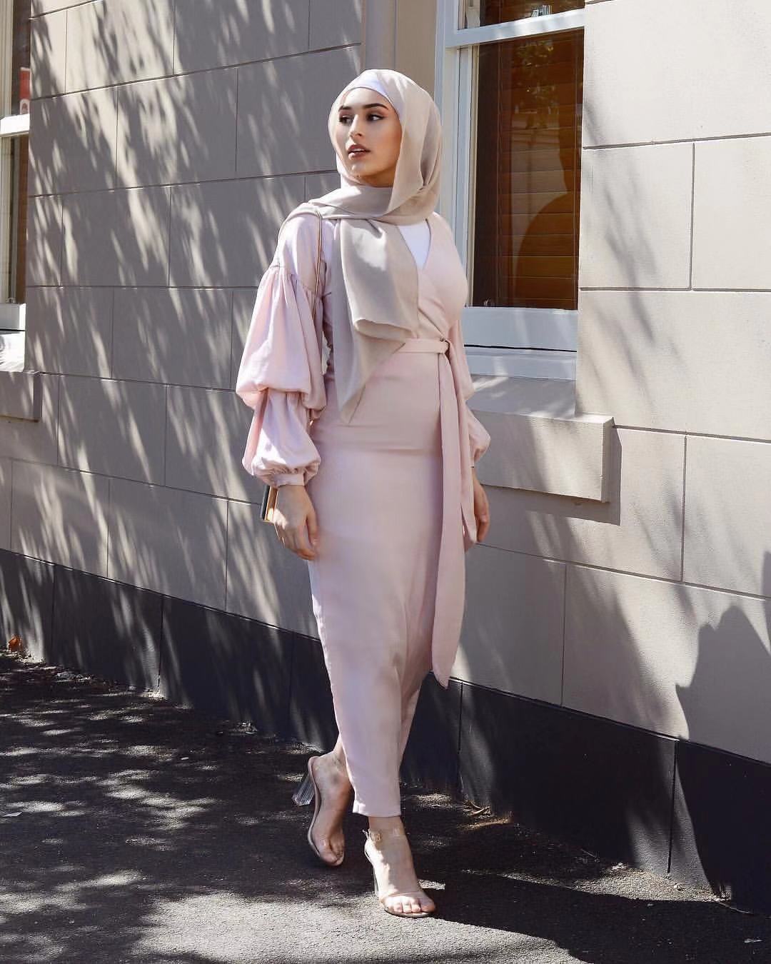 Ethnic Islamic clothing Dubai muslim Abaya Dress Women Puff Sleeve Lace-up slim Robes islam ankle-length Costume hijab Dress
Ethnic Islamic clothing Dubai muslim Abaya Dress Women Puff Sleeve Lace-up slim Robes islam ankle-length Costume hijab Dress