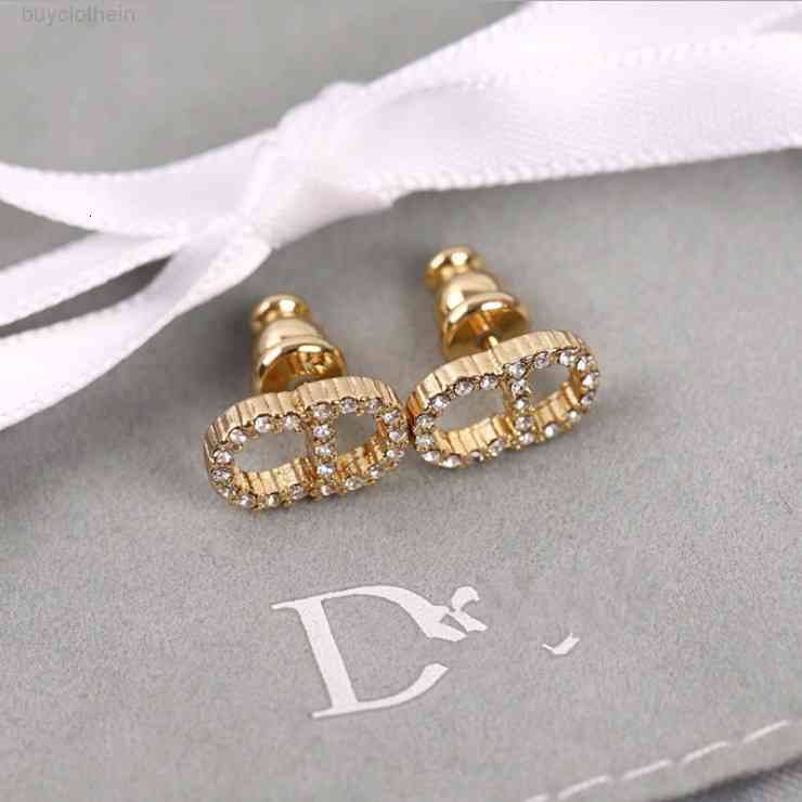 Luxury Jewelry Earrings New Cd Full Diamond 925 Silver Needle Female Earrings High Version
Luxury Jewelry Earrings New Cd Full Diamond 925 Silver Needle Female Earrings High Version