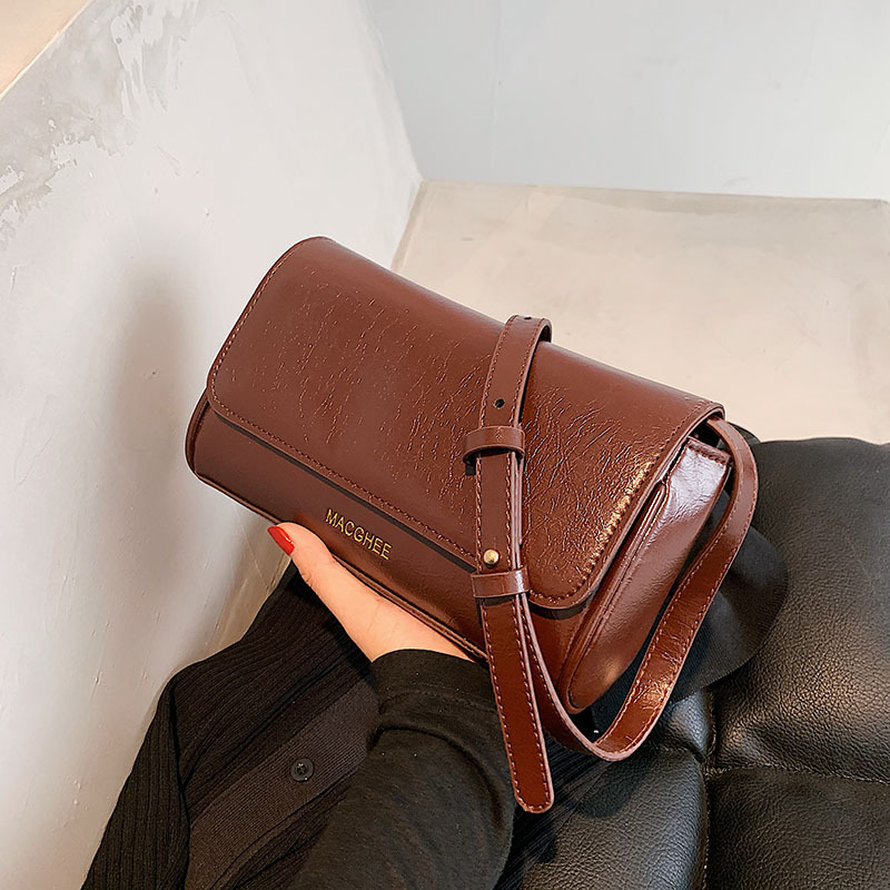 New style early autumn retro women's bag fashionable and simple Pu Messenger Handbag with texture, White
New style early autumn retro women's bag fashionable and simple Pu Messenger Handbag with texture, White