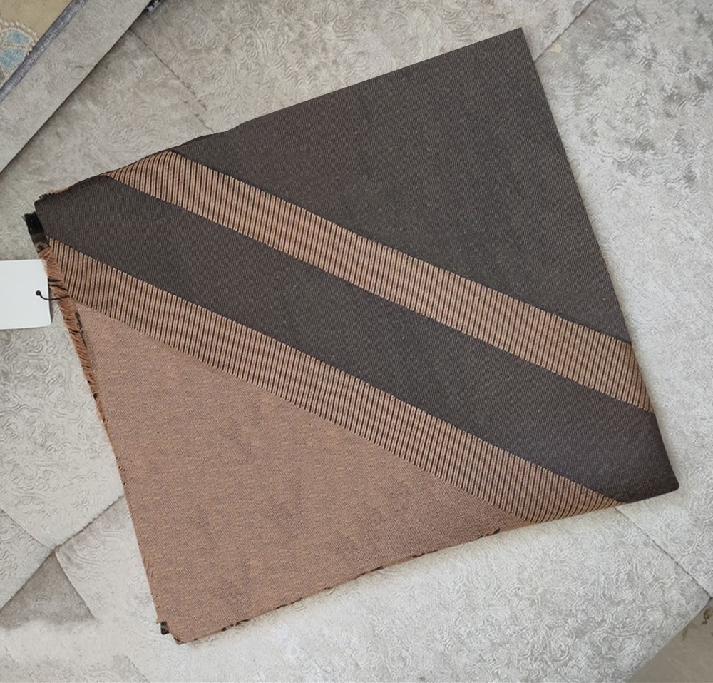 Newest Scarf for Women Letter Pattern Silk Wool Designer Thick Scarfs Warm Scarves Size 140X140CM High Quatity Head bands Scarf Plaid Shawl
Newest Scarf for Women Letter Pattern Silk Wool Designer Thick Scarfs Warm Scarves Size 140X140CM High Quatity Head bands Scarf Plaid Shawl