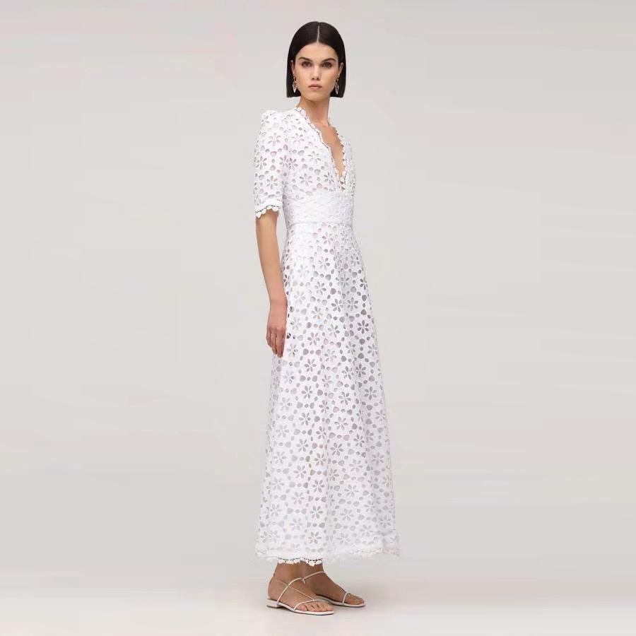 Elegant White Maxi Dress For Women V Neck Half Sleeve High Quality Hollow Out Slim Dresses Style Fashion CHIC 210421