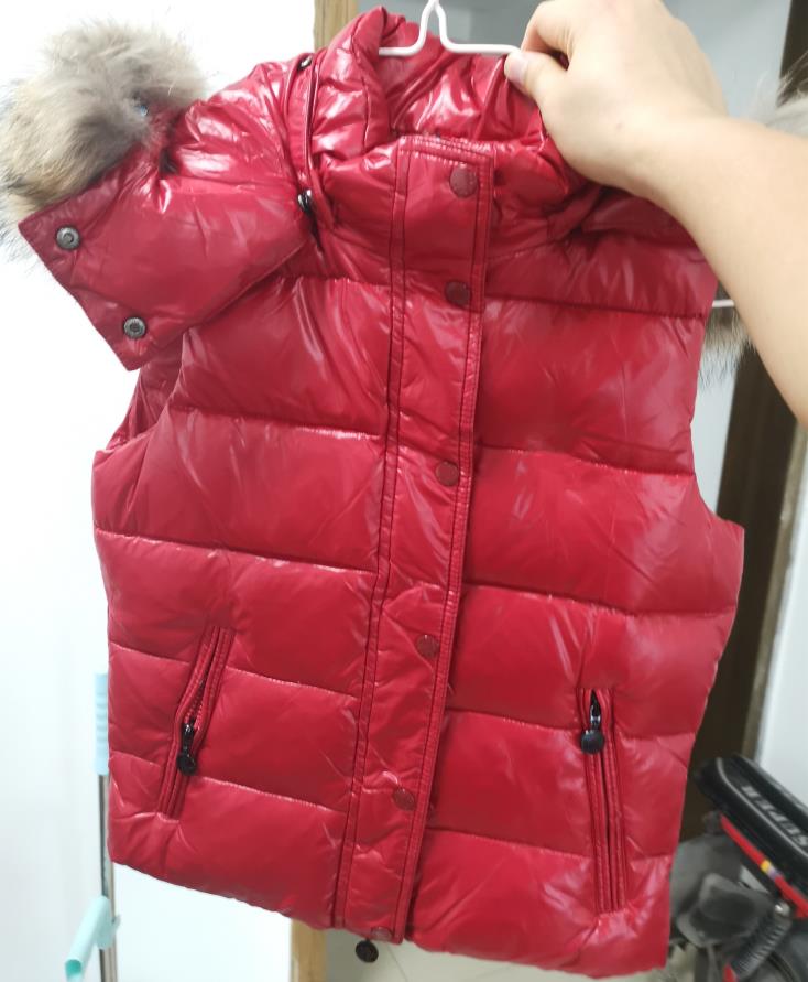 Women Down Nylon Short Vest Fur Hooded Designer Lady Button Side Pockets Zipper Warm Winter Vests, Customize
Women Down Nylon Short Vest Fur Hooded Designer Lady Button Side Pockets Zipper Warm Winter Vests, Customize