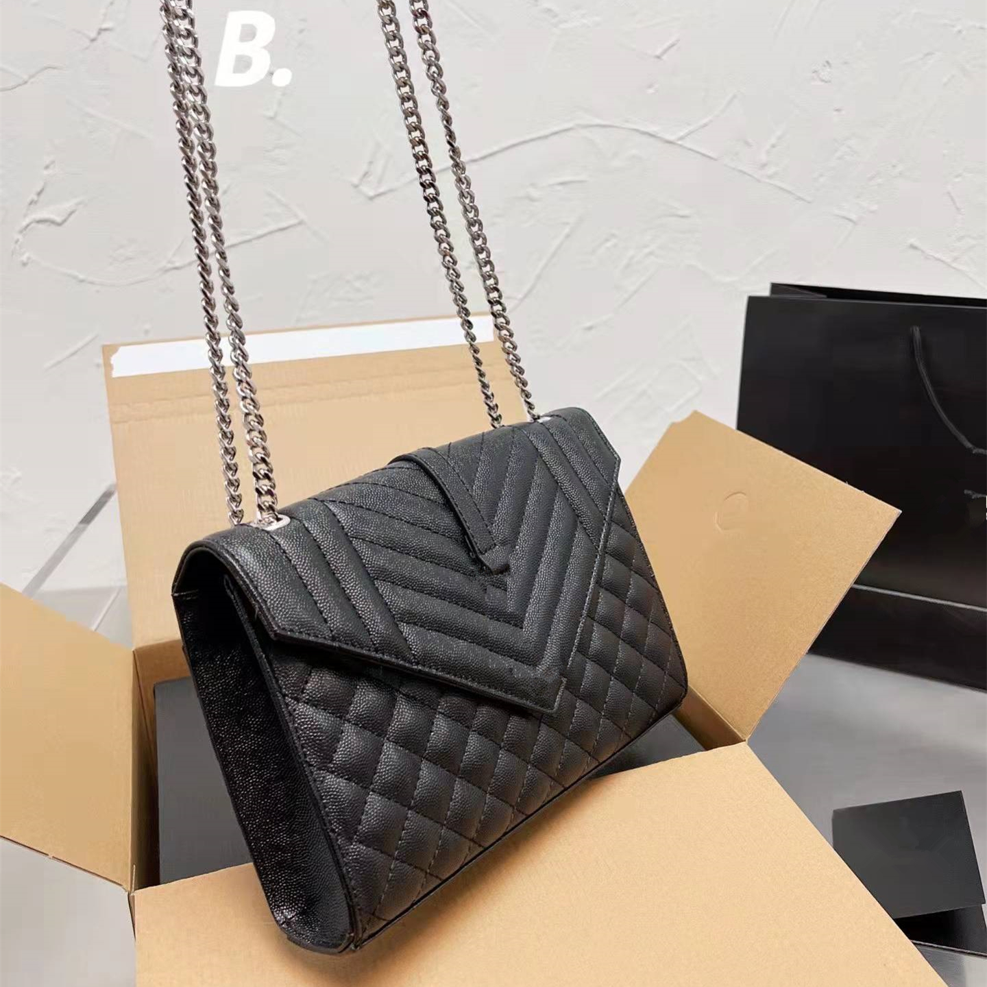 2022 Genuine Leather Handbag Women Messenger Shoulder Bags Purse with Card Holder High Quality Lady Flap Crossbody Body Chain Evening Bag, Bubble bag
2022 Genuine Leather Handbag Women Messenger Shoulder Bags Purse with Card Holder High Quality Lady Flap Crossbody Body Chain Evening Bag, Bubble bag