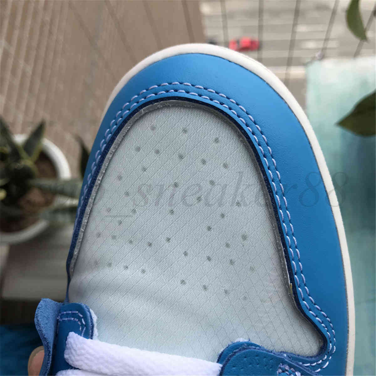 JUMPMAN 1 1s OG High Dark Mocha Basketball Shoes Travis White University Blue UNC Mid Chicago Toe Women Trainers Sneakers off 36-46ZY1G, Top quality
JUMPMAN 1 1s OG High Dark Mocha Basketball Shoes Travis White University Blue UNC Mid Chicago Toe Women Trainers Sneakers off 36-46ZY1G, Top quality