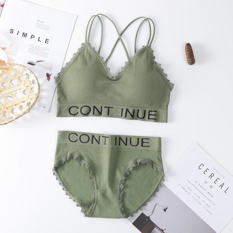 Bras Sets Wireless Lace Bra Women Cotton Push Up Lingerie Set Comfortable Female Sports Underwear, Black
Bras Sets Wireless Lace Bra Women Cotton Push Up Lingerie Set Comfortable Female Sports Underwear, Black
