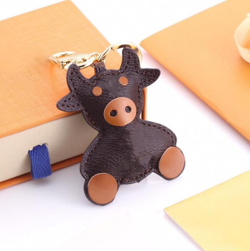 Luxury designer Keychains Fashion Key Buckle Cow Keychain Handmade Leather Keychains Man Woman Pendant Accessories, Silver
Luxury designer Keychains Fashion Key Buckle Cow Keychain Handmade Leather Keychains Man Woman Pendant Accessories, Silver