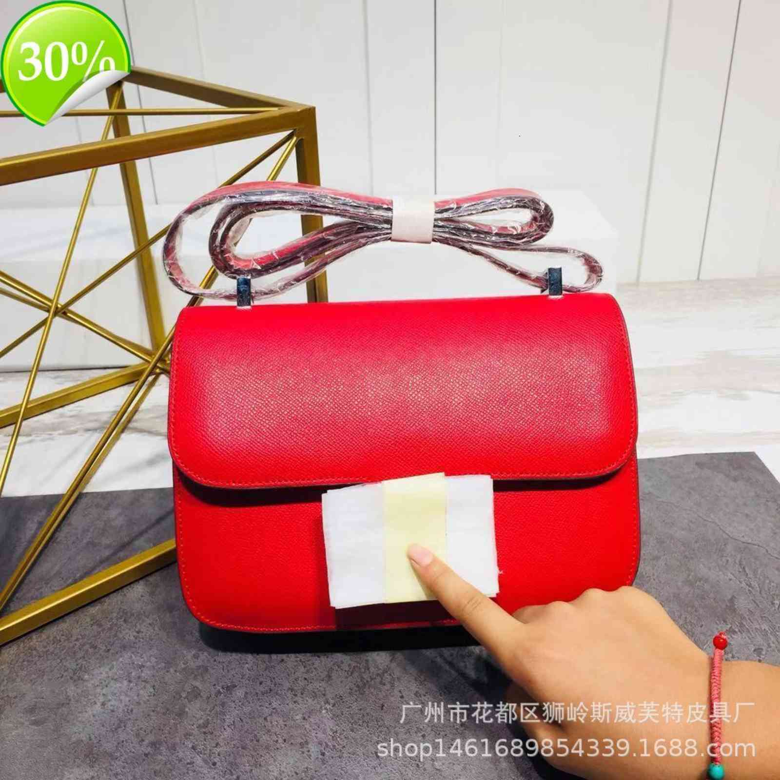 designers2021 spring new fashion palm pattern small square bag tofu women's style Shoulder Bag Messenger, Small blue
designers2021 spring new fashion palm pattern small square bag tofu women's style Shoulder Bag Messenger, Small blue