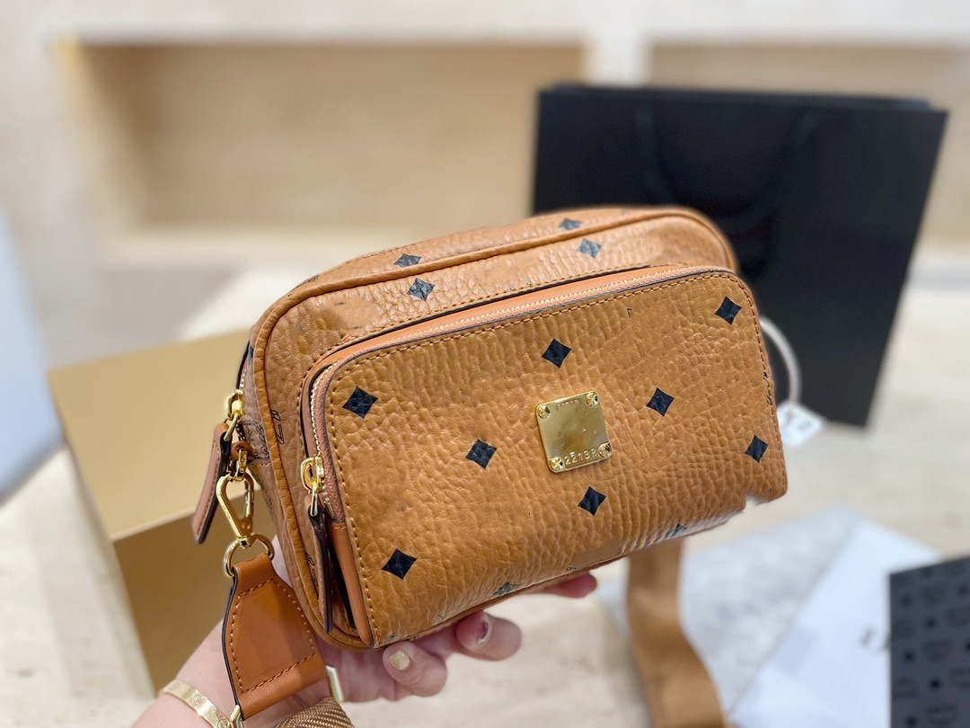 Wallet Clutch messenger bag Backpack Makeup Key Pouch Fashion Bags Short zipper casual multi-card position cowhide multifunctional Handbags Sacoche Saddle, Oem
Wallet Clutch messenger bag Backpack Makeup Key Pouch Fashion Bags Short zipper casual multi-card position cowhide multifunctional Handbags Sacoche Saddle, Oem