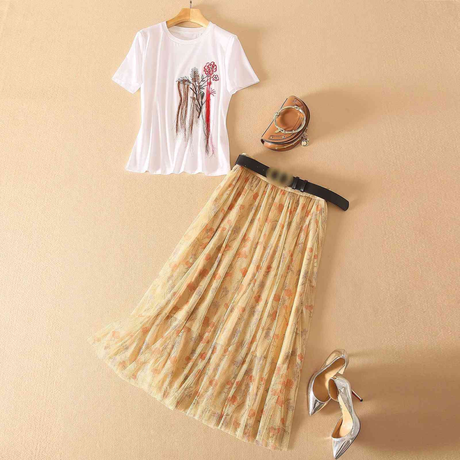 HIGH QUALITY est Fashion Summer Women's Elegant Short Sleeve Embroidery T-Shirt And Yellow Print Belt Mesh Long Skirt 210526, White
HIGH QUALITY est Fashion Summer Women's Elegant Short Sleeve Embroidery T-Shirt And Yellow Print Belt Mesh Long Skirt 210526, White