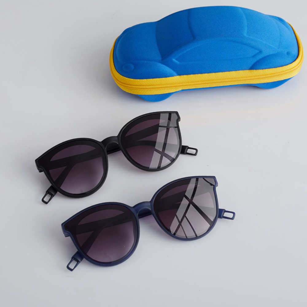 Baby glasses Boys Sun children fashion sun ultraviolet personality sunscreen, White;black
Baby glasses Boys Sun children fashion sun ultraviolet personality sunscreen, White;black