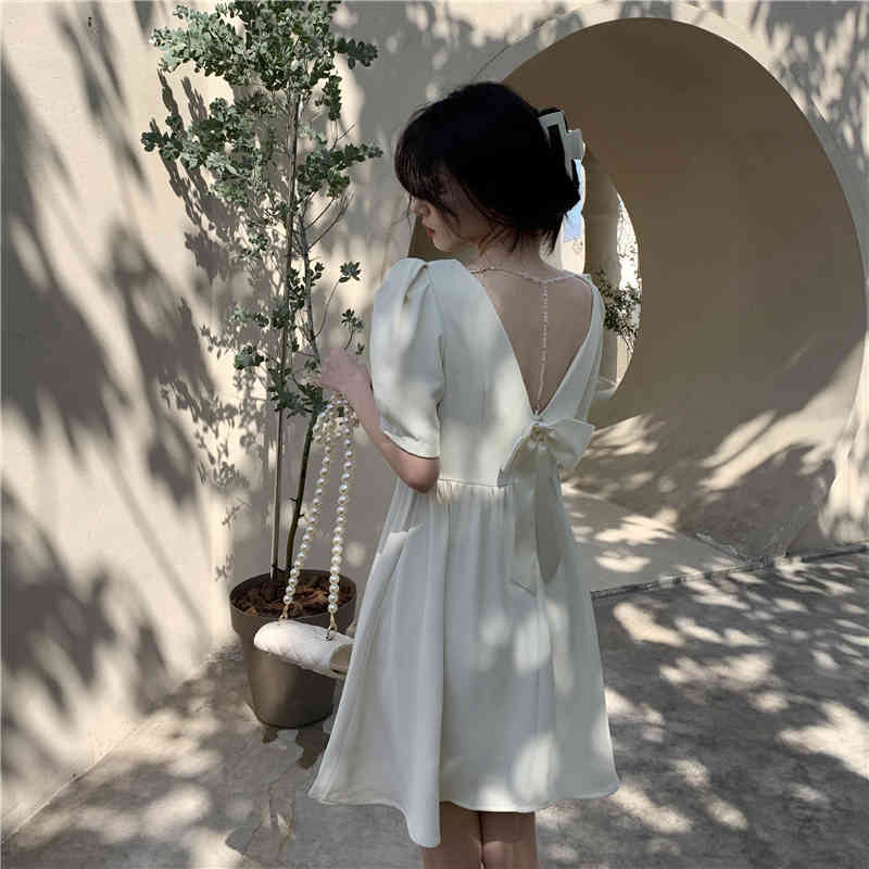 Sexy Sweet Backless Bow Mini Dress Summer Korean Casual Vintage Girl Puff Sleeve Slim Solid Party Dress 210518