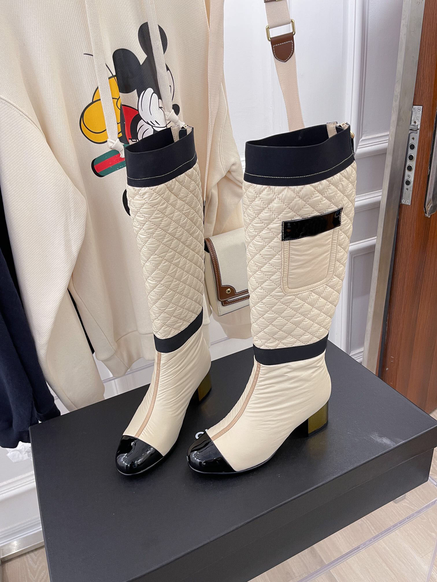 Womens Fashion Genuine Leather Thigh High Boots Sexy Square Heels Over The Knee Boots Women Brand Designer Long Boots Size 35-40, Black 
Womens Fashion Genuine Leather Thigh High Boots Sexy Square Heels Over The Knee Boots Women Brand Designer Long Boots Size 35-40, Black