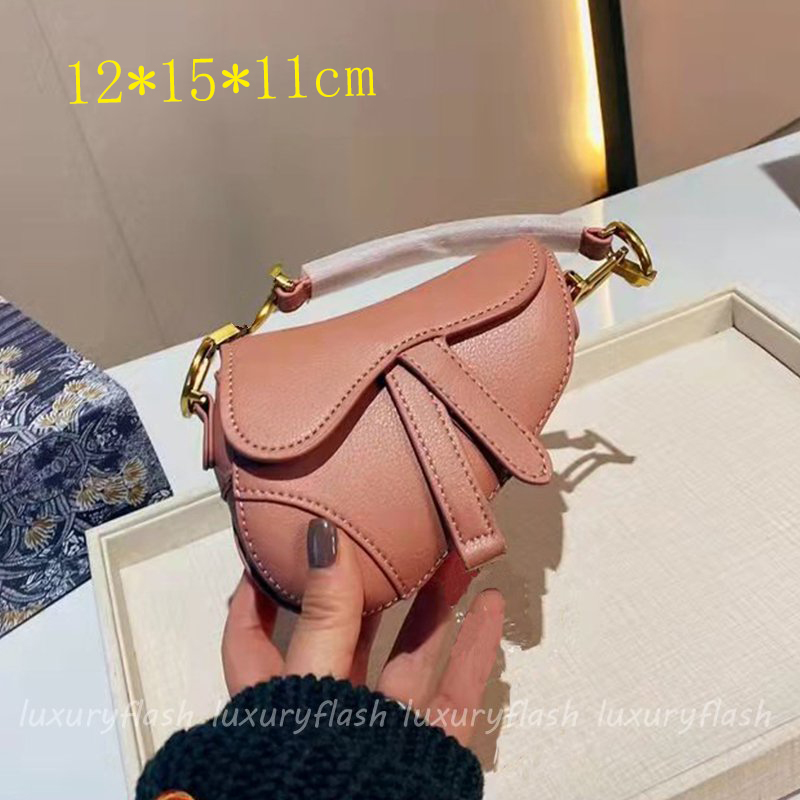 Super Mini Lady Cute Saddle Bag Designer Luxury Leather Nano 12cm Cosmetic Lipstick Handbag Solid Color Wild Retro Coin Purse Casual Clutch, Box(not sold separately)
Super Mini Lady Cute Saddle Bag Designer Luxury Leather Nano 12cm Cosmetic Lipstick Handbag Solid Color Wild Retro Coin Purse Casual Clutch, Box(not sold separately)