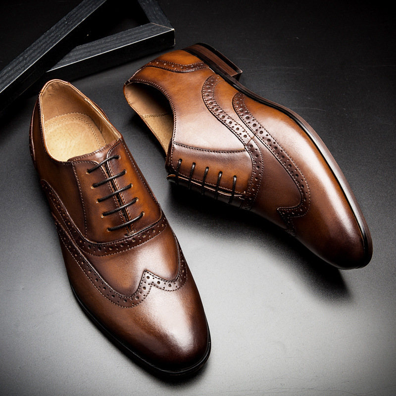 dress shoes desai marca completa grão de couro dos homens oxford sapatos estilo britânico retro esculpida bullock formal tamanho 38-47 8m9o, Black
dress shoes desai marca completa grão de couro dos homens oxford sapatos estilo britânico retro esculpida bullock formal tamanho 38-47 8m9o, Black