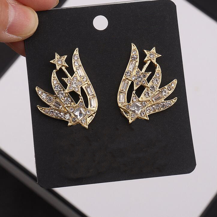 18K Gold Plated Copper Women Letters Stud Small Sweet Wind Designer Personality Wing Stamp Crystal Rhinestone Pearl Earrings Metal Alloy Jew, Golden;silver
18K Gold Plated Copper Women Letters Stud Small Sweet Wind Designer Personality Wing Stamp Crystal Rhinestone Pearl Earrings Metal Alloy Jew, Golden;silver