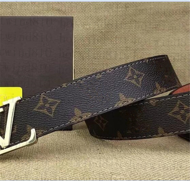 2021 Men/Women Belt Womens High Quality Genuine VITTON VUTTON Leather Black And White Color Cowhide For Mens With Orig, Box+belts
2021 Men/Women Belt Womens High Quality Genuine VITTON VUTTON Leather Black And White Color Cowhide For Mens With Orig, Box+belts