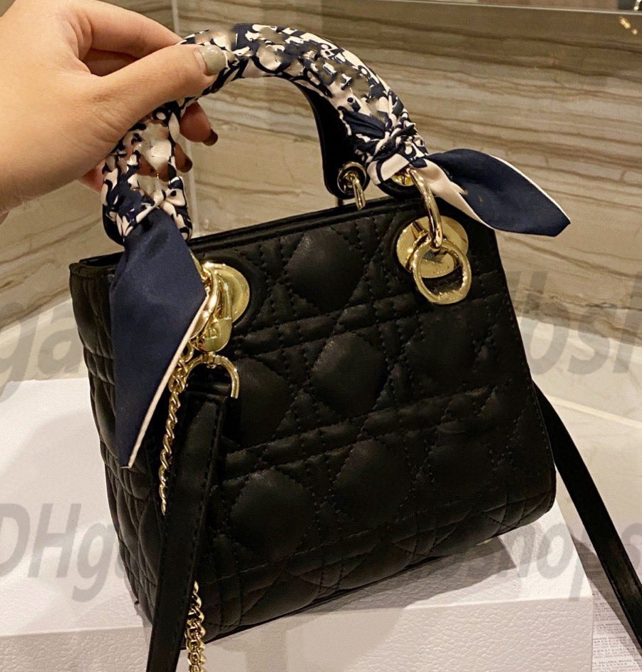 High quality D Luxurys designers Fashion womens Shoulder Bags Handbags wallet Clutch classic mini New Bag Totes CrossBody 2021 Handbag purses Best-selling, No bags
High quality D Luxurys designers Fashion womens Shoulder Bags Handbags wallet Clutch classic mini New Bag Totes CrossBody 2021 Handbag purses Best-selling, No bags