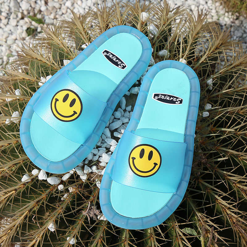 2020 Summer Girls Boys Luminous Slippers Children Soft PVC Shoes Toddler Kids Home Sandals Comfortable Baby Slides Flip Flops X0703