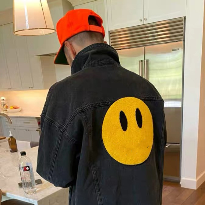 High quality Trendy New Smiley Face Denim Jacket Jacket Barber High Street Casual Fog Jacket S-XL Europe and the United States size, White;black
High quality Trendy New Smiley Face Denim Jacket Jacket Barber High Street Casual Fog Jacket S-XL Europe and the United States size, White;black