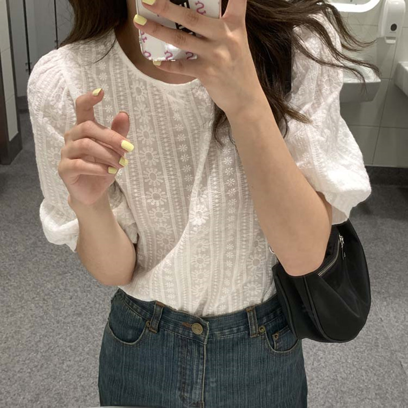 femme womens tops 2021 summer korean style hollow out puff short sleeve shirt women blouses (F4017), White
femme womens tops 2021 summer korean style hollow out puff short sleeve shirt women blouses (F4017), White