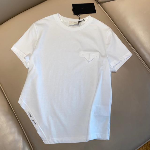 21ss summer new chest triangle decoration irregular hem slim short sleeve T-shirt, White
21ss summer new chest triangle decoration irregular hem slim short sleeve T-shirt, White