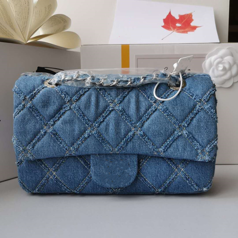 Designer- New fashion designer ladies bag chain messenger bag small shoulder bags denim washed retro craft shouder bags
Designer- New fashion designer ladies bag chain messenger bag small shoulder bags denim washed retro craft shouder bags