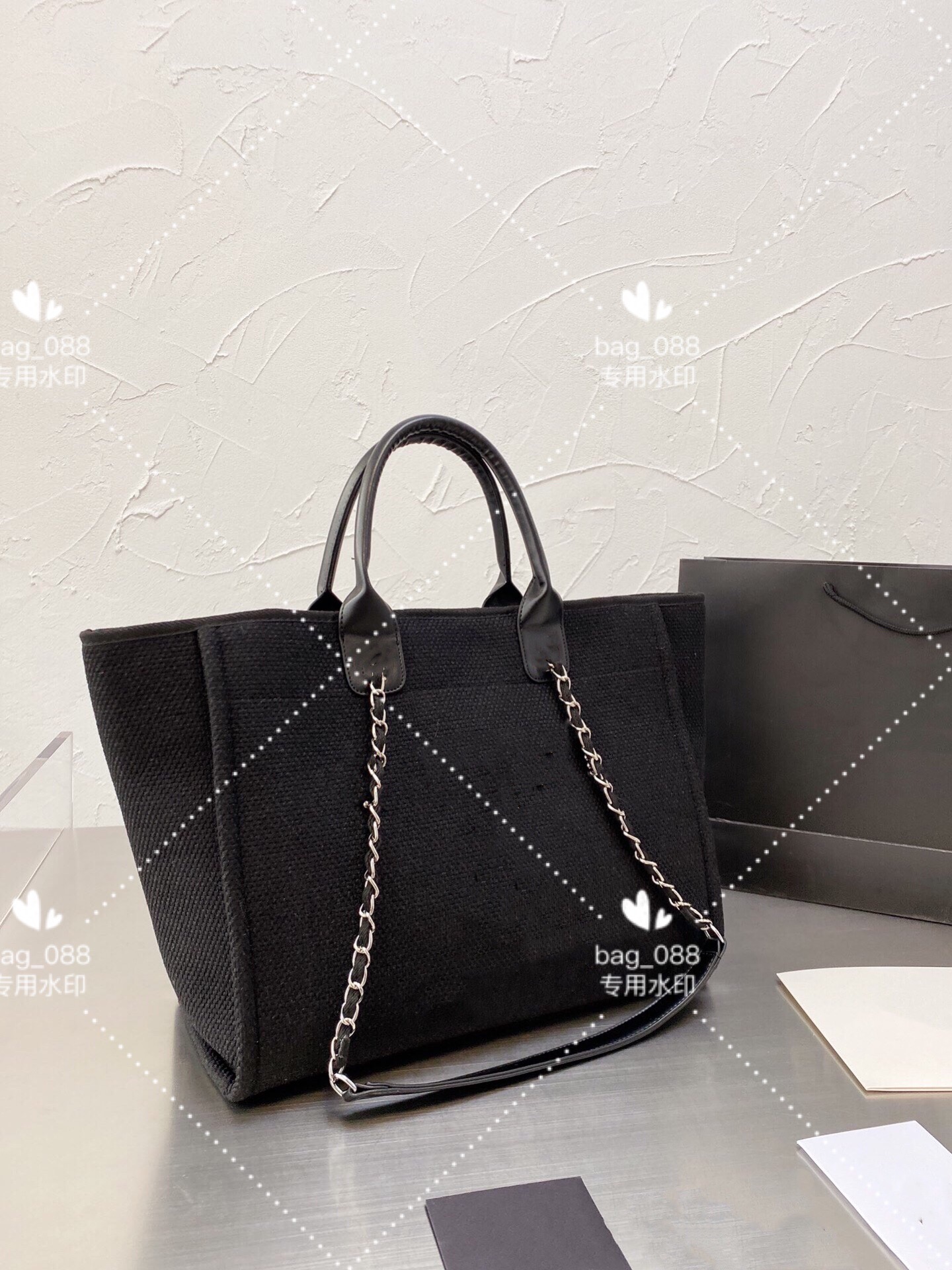Women Luxurys Designers Bags canvas tote Beach Bag Paris Pearls Letters Embroidery Vacation Handbags Large Capacity Multi-function Shoulder Handbag
Women Luxurys Designers Bags canvas tote Beach Bag Paris Pearls Letters Embroidery Vacation Handbags Large Capacity Multi-function Shoulder Handbag