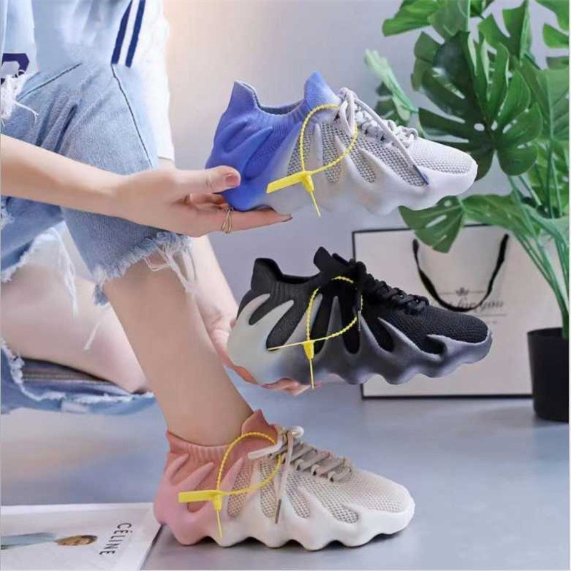 Couple Coconut Shoes Female Summer New Breathable Octopus Flying Woven Sports Volcano Socks For Men Women
Couple Coconut Shoes Female Summer New Breathable Octopus Flying Woven Sports Volcano Socks For Men Women