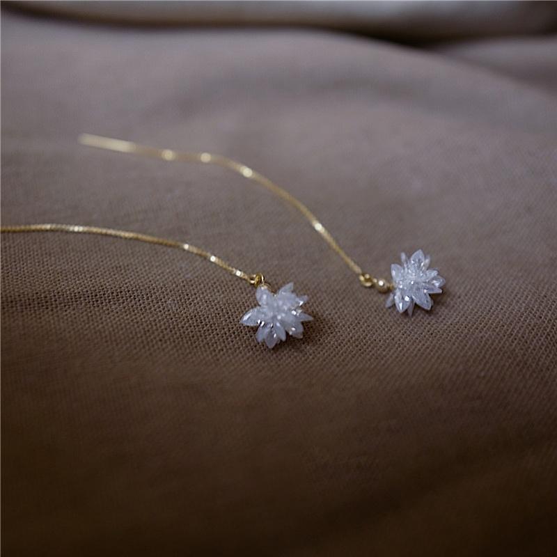 Dangle & Chandelier French Romantic 925 Sterling Silver Ear Line Exquisite Irregular Flower Drop Earrings Engagement Jewelry Anniversary Gif
Dangle & Chandelier French Romantic 925 Sterling Silver Ear Line Exquisite Irregular Flower Drop Earrings Engagement Jewelry Anniversary Gif