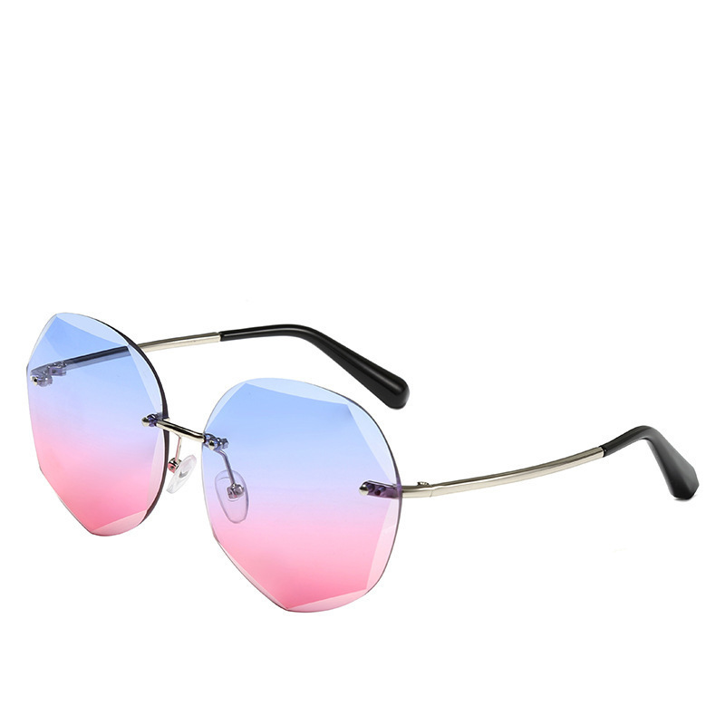 2021 Female Polygonal Crystal Trimming Round Face Slimming Star Sunglasses 776
2021 Female Polygonal Crystal Trimming Round Face Slimming Star Sunglasses 776