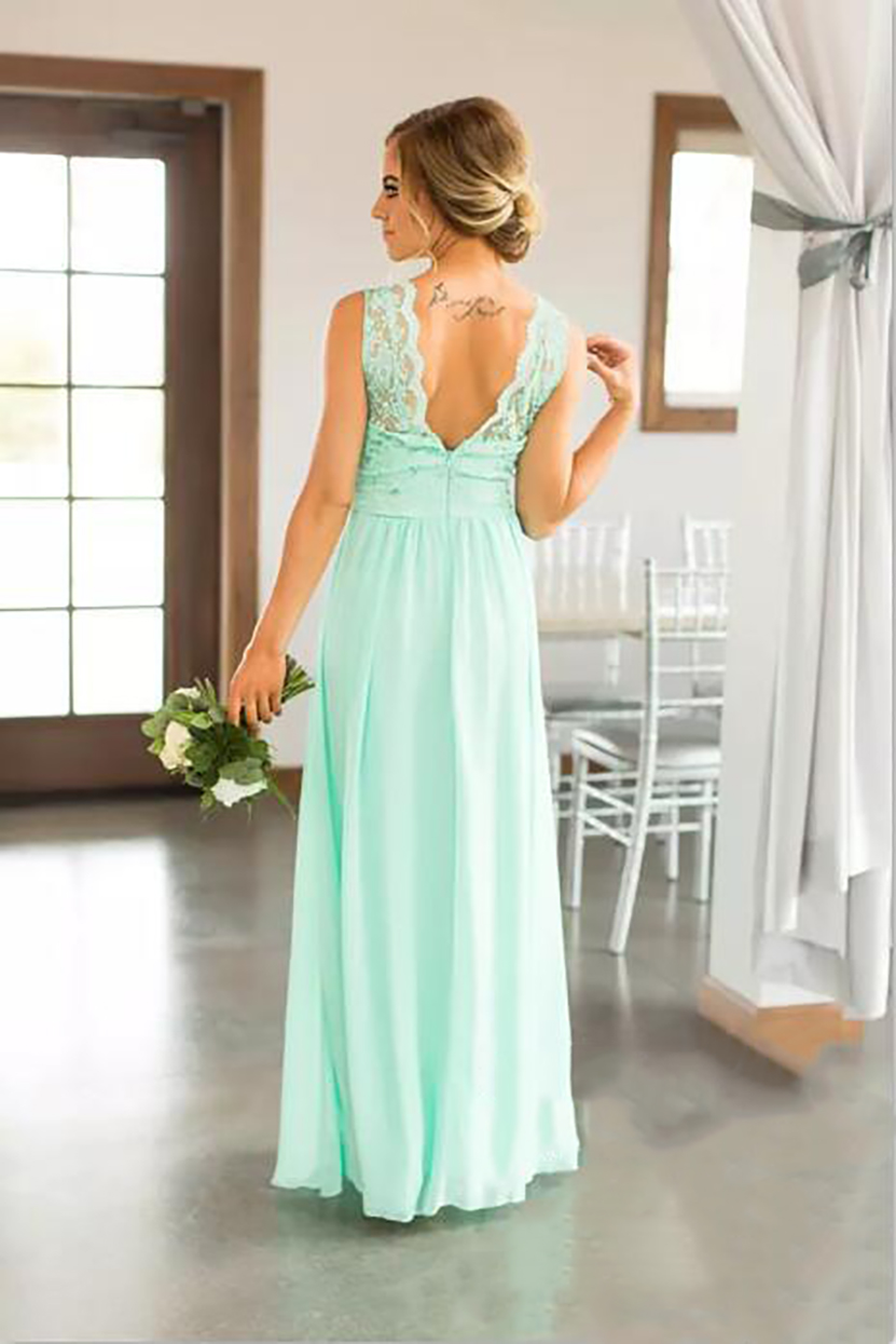 Mint Green 2021 Lace Top Chiffon Skirt Country Bridesmaid Dresses Long Cheap Beach Backless Floor Length Wedding Party Gown