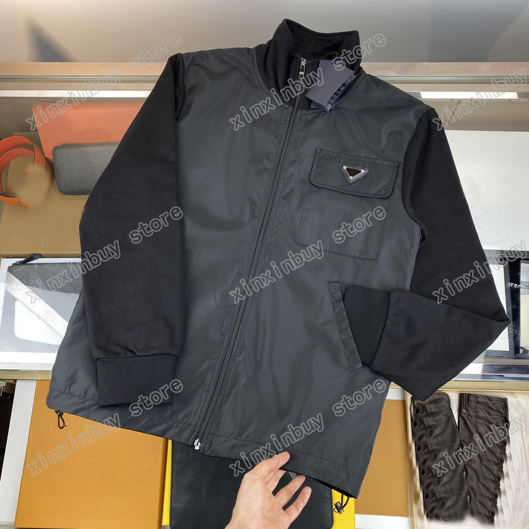 21ss man designers Jackets Triangle label jacquard clothes Stand Collar mens Coats Outerwear Hooded men Clothing Cotton black white green xinxin, Black suit
21ss man designers Jackets Triangle label jacquard clothes Stand Collar mens Coats Outerwear Hooded men Clothing Cotton black white green xinxin, Black suit