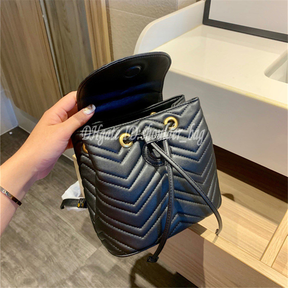 2021 Luxury Designers Handbag Simple letter design Hardware 24K Leather-metal Chain Bucket Shape Backpack with Packing Box Fashion Bag, Style z
2021 Luxury Designers Handbag Simple letter design Hardware 24K Leather-metal Chain Bucket Shape Backpack with Packing Box Fashion Bag, Style z