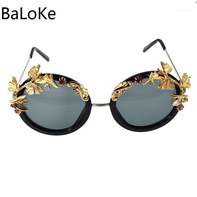 Sunglasses Fashion Brand Designer Oversize Sun Glass Women Sexy Retro Crystals Round Frame Ladies Eyewear Oculos1
Sunglasses Fashion Brand Designer Oversize Sun Glass Women Sexy Retro Crystals Round Frame Ladies Eyewear Oculos1