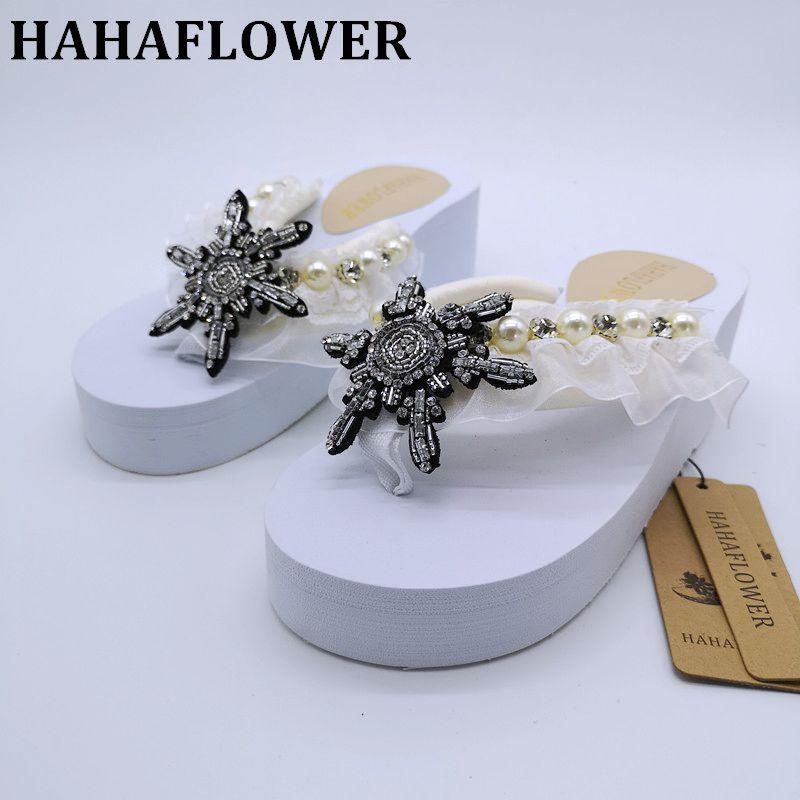 Slippers HAHAFLOWER Platform Sandals Wedge Women Snowflake High Heels Beach Fashion Female 2021 Summer Ladies Shoes, Black
Slippers HAHAFLOWER Platform Sandals Wedge Women Snowflake High Heels Beach Fashion Female 2021 Summer Ladies Shoes, Black